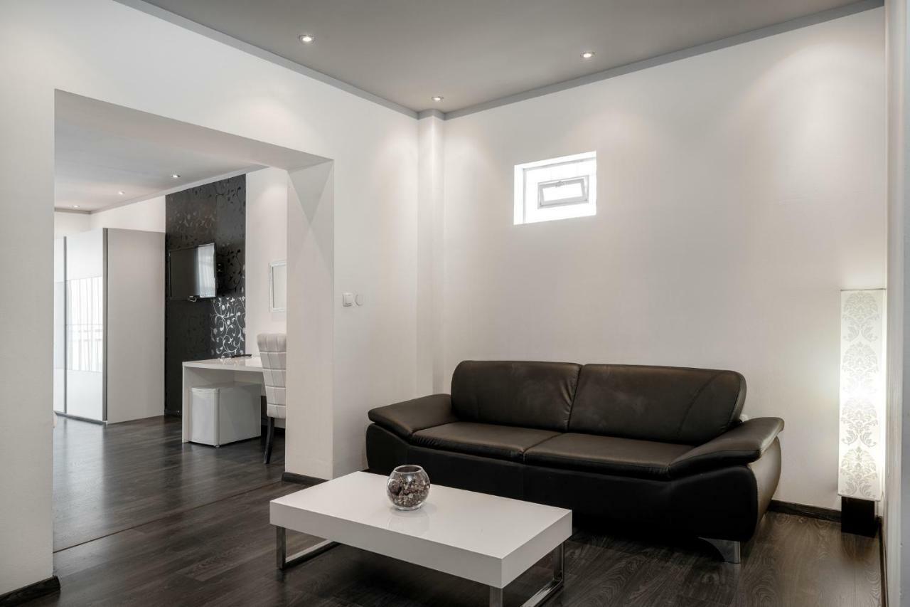 The Suites - Small Luxury Living ヴォディツェ エクステリア 写真