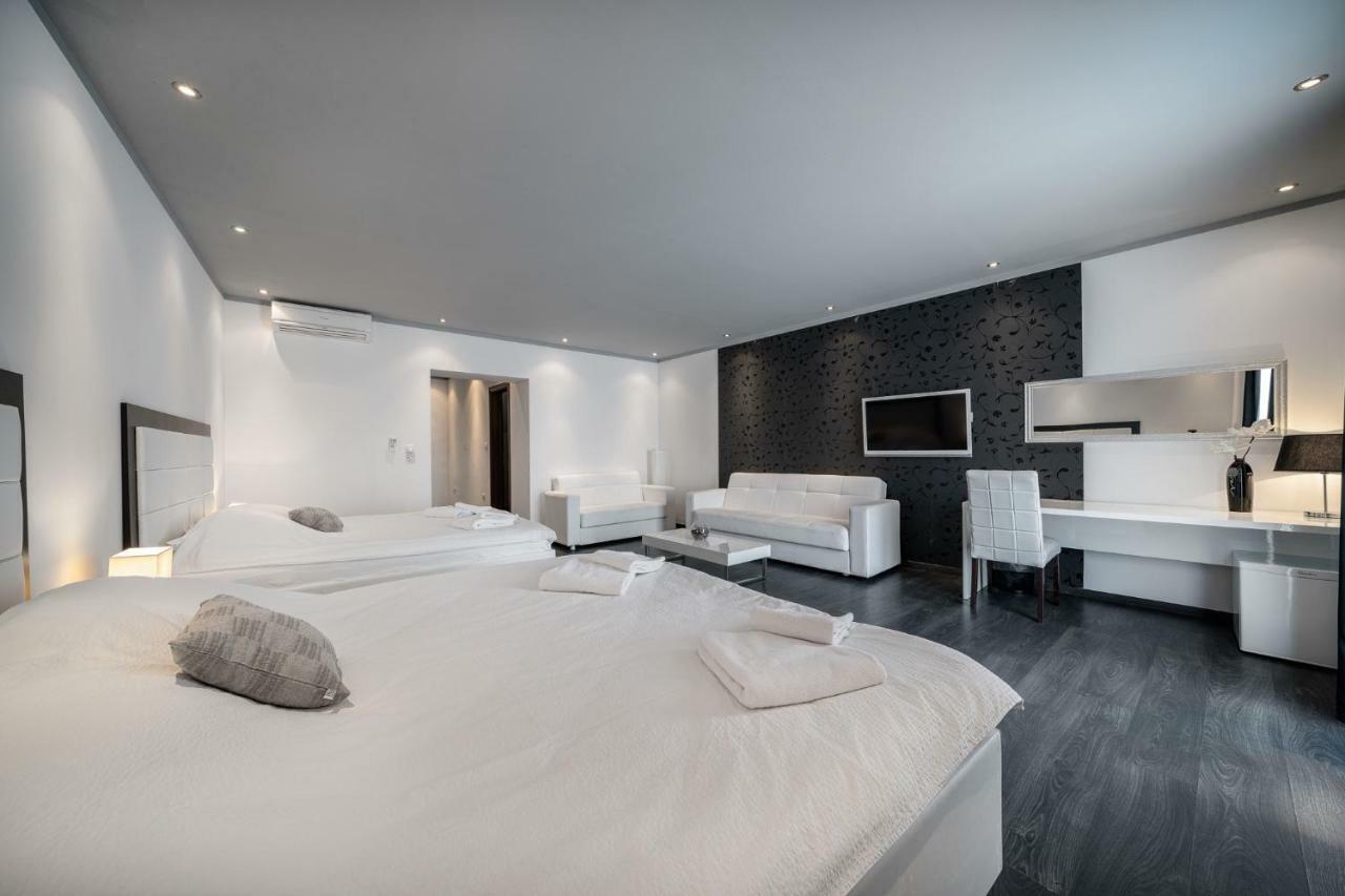 The Suites - Small Luxury Living ヴォディツェ エクステリア 写真